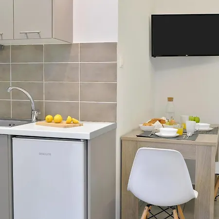Alekos 2 Netflix, Self Check-in Apartament